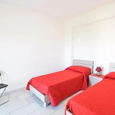 2 Bedroom Cozy In Marina Apartmán Nicotera
